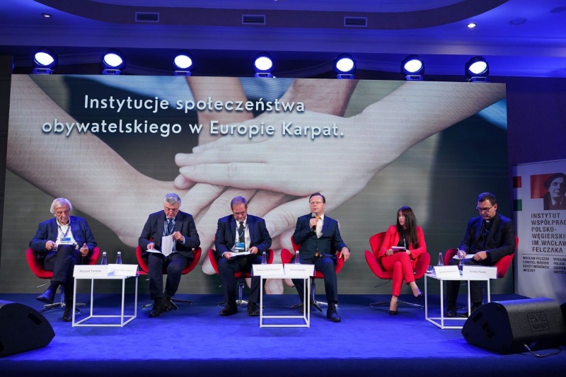 Uniwersytet Ludowy Trzech Mórz na Forum Ekonomicznym w Karpaczu